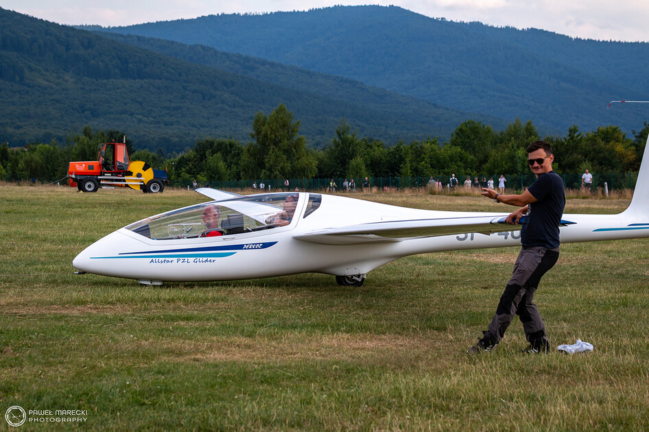SZD-54-2 Perkoz preflight inspection